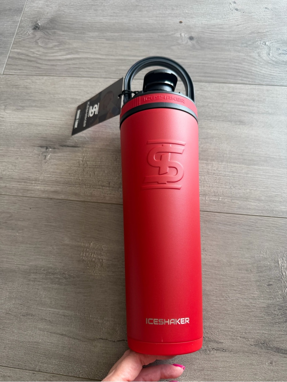 NIB 32oz Ice Shaker - Red